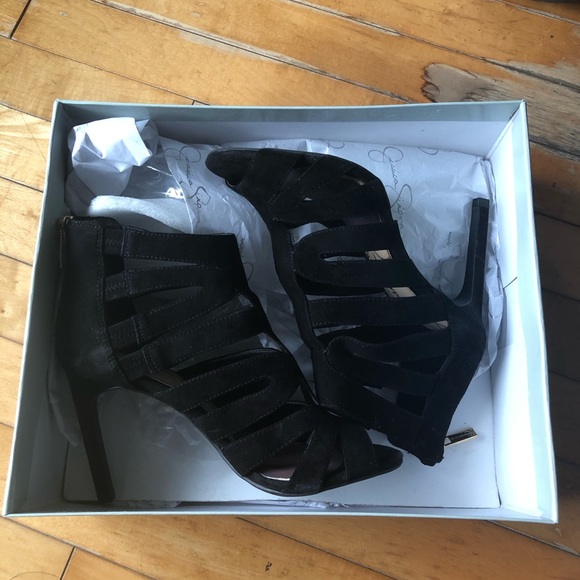•SOLD• Jessica Simpson Suede Heels - Picture 6 of 8